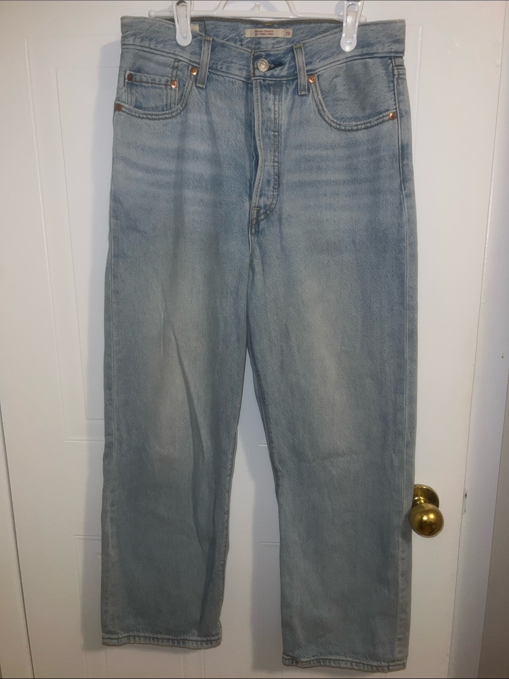 Women's Light Wash Straight-Leg Jeans